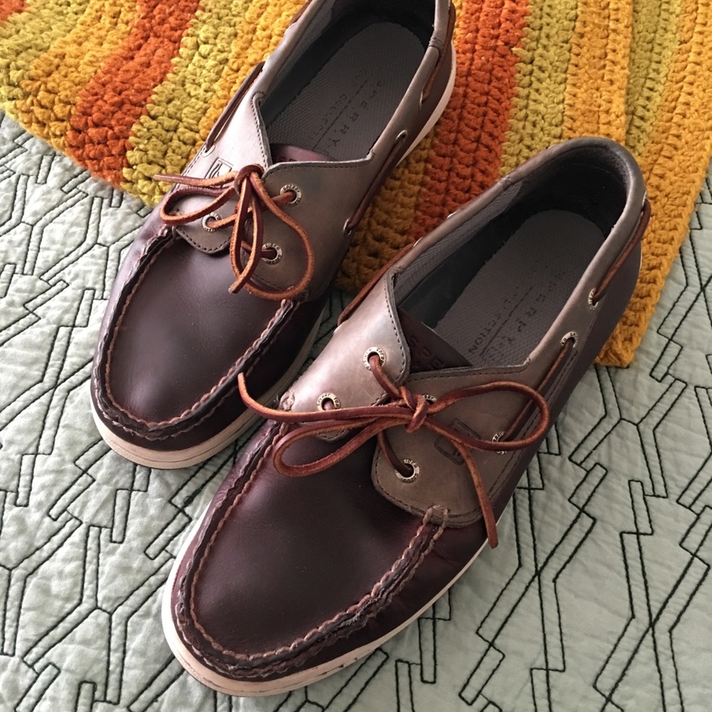 Men’s Leather Sperry Shoes